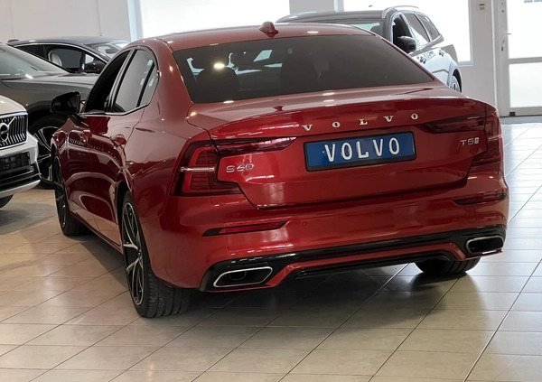 Volvo S60 cena 129900 przebieg: 133000, rok produkcji 2019 z Nasielsk małe 704